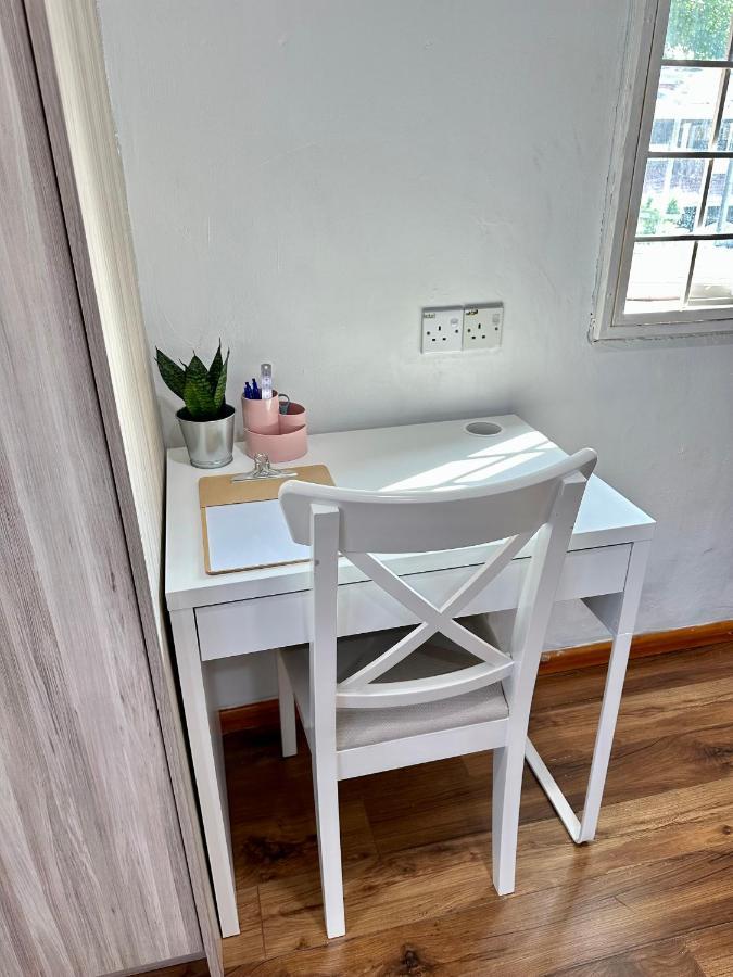 Rumah percutian Corner With Garden And Private Parking Kuala Lumpur